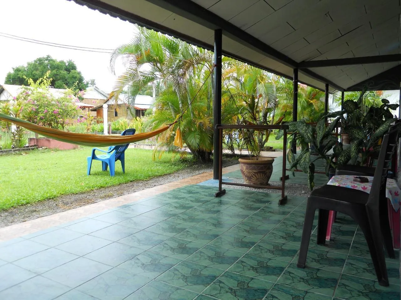 Rainbow Lodge Pantai Cenang
