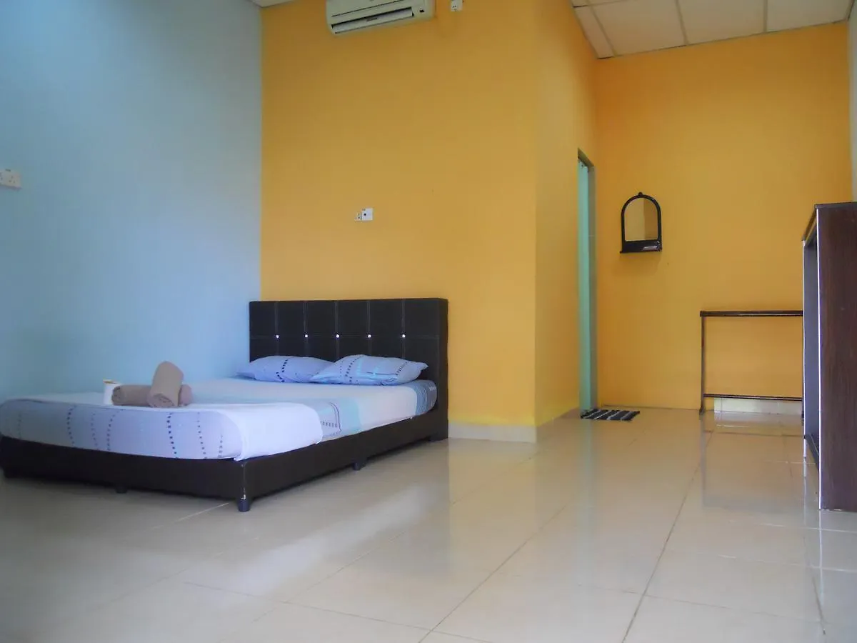 Rainbow Lodge Pantai Cenang